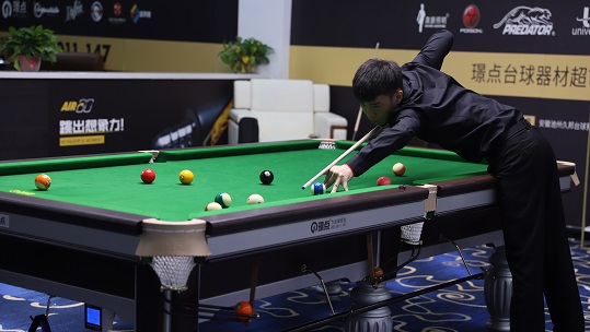 吉鲁用自己 吉鲁用自己